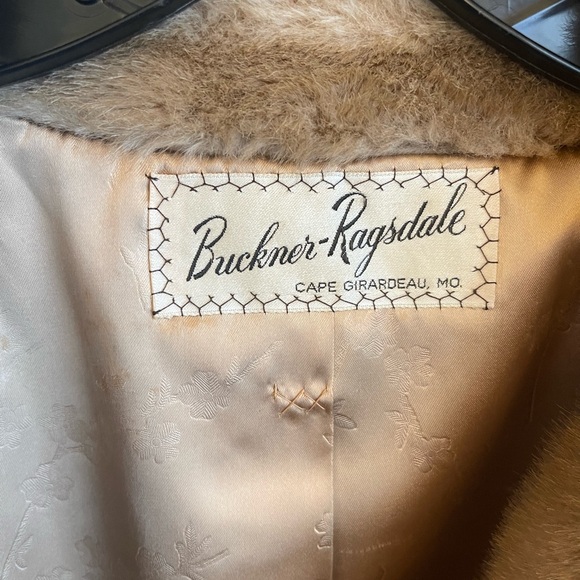 Vintage mid century faux fur 3/4 cost. Classic. - Picture 2 of 8